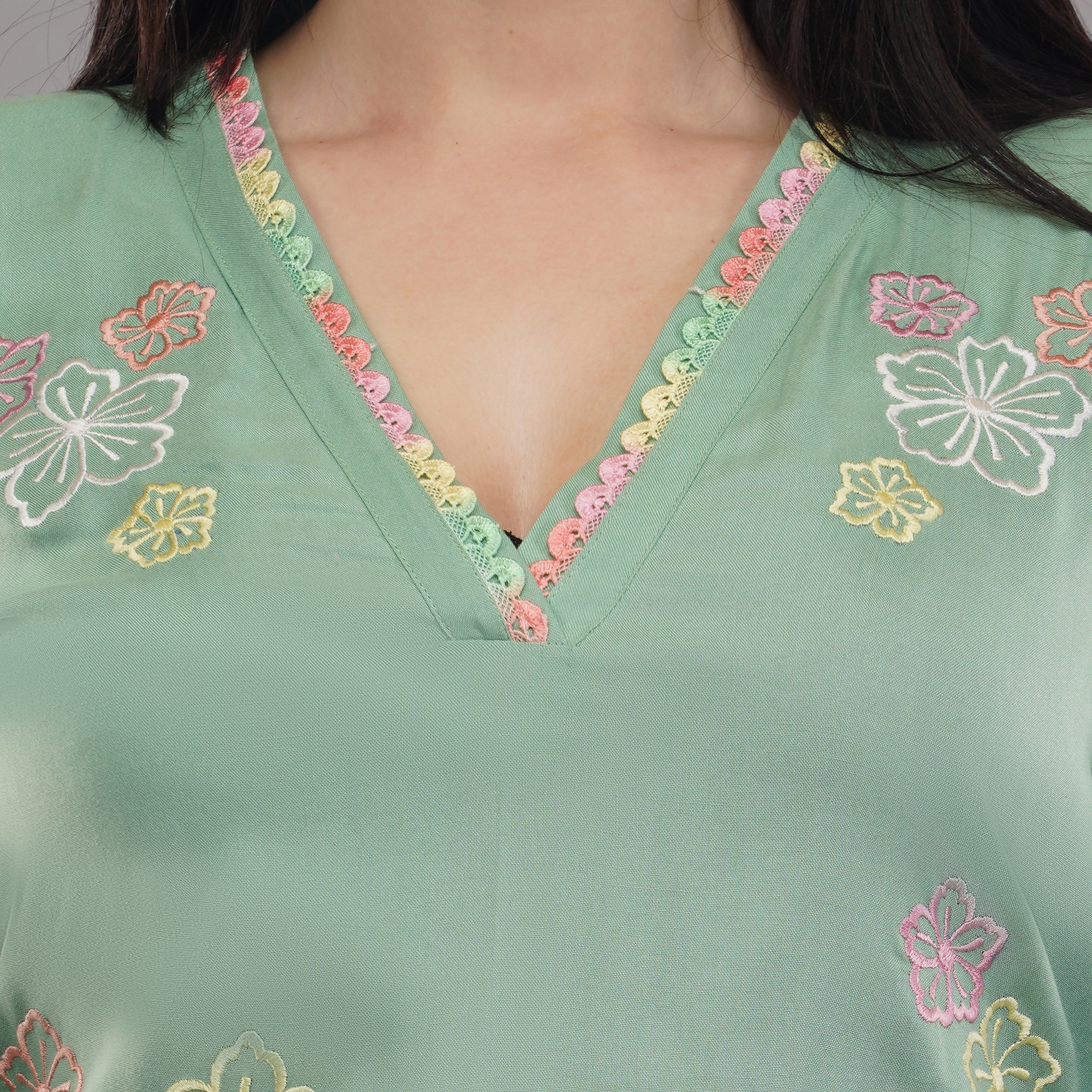 V-neck and 3/4th sleeves kurti set