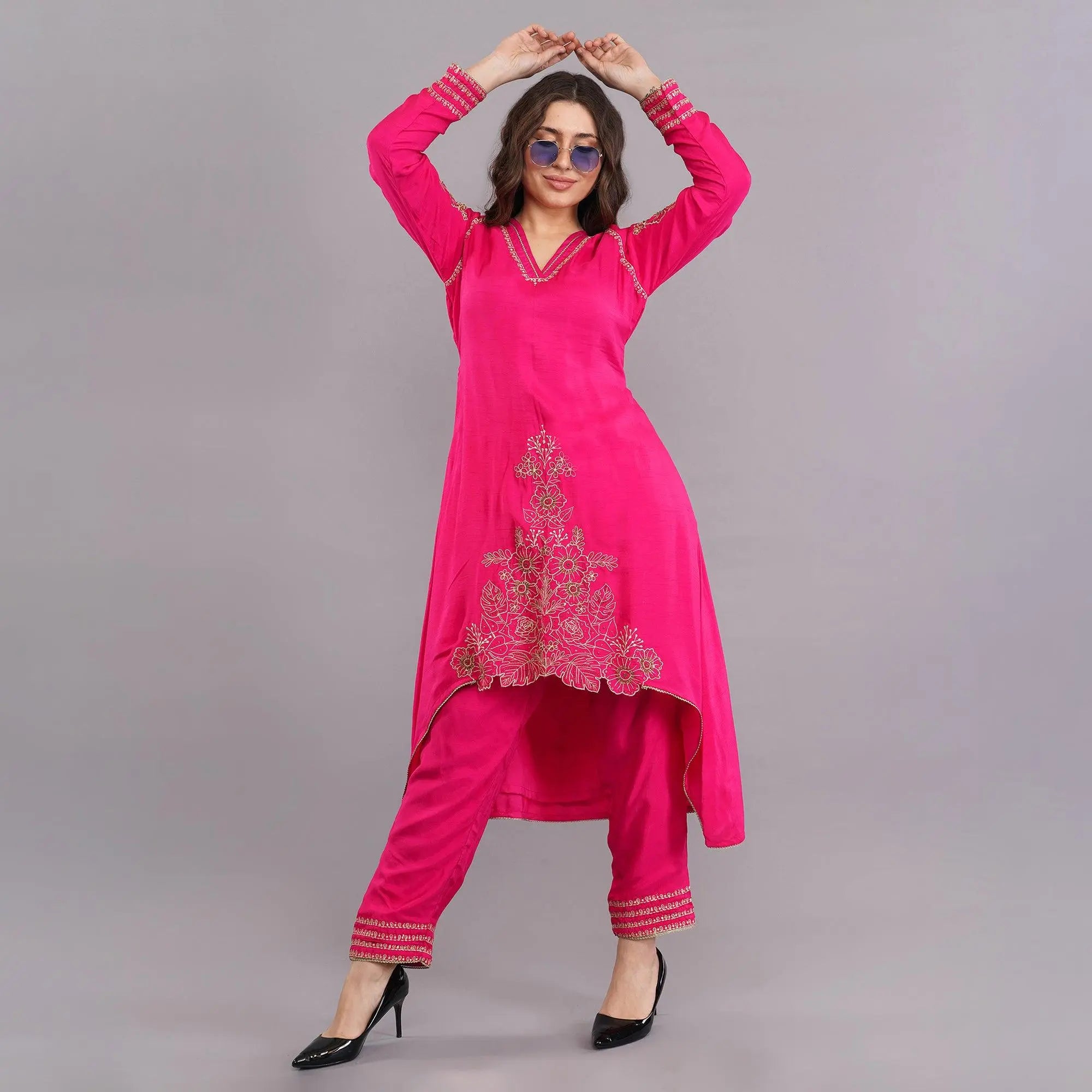 Graceful zari suits for women