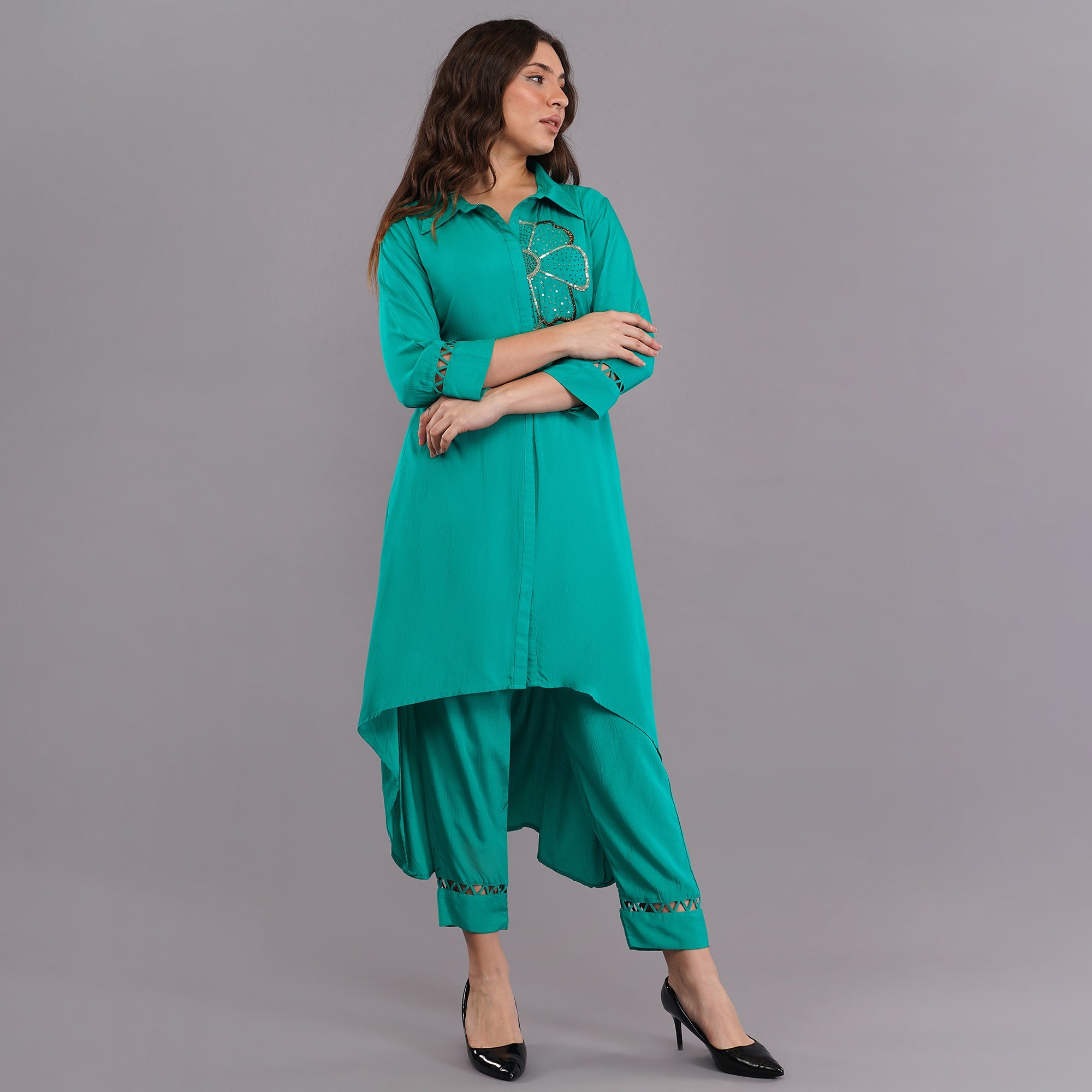 C-cut rayon suit set in blue