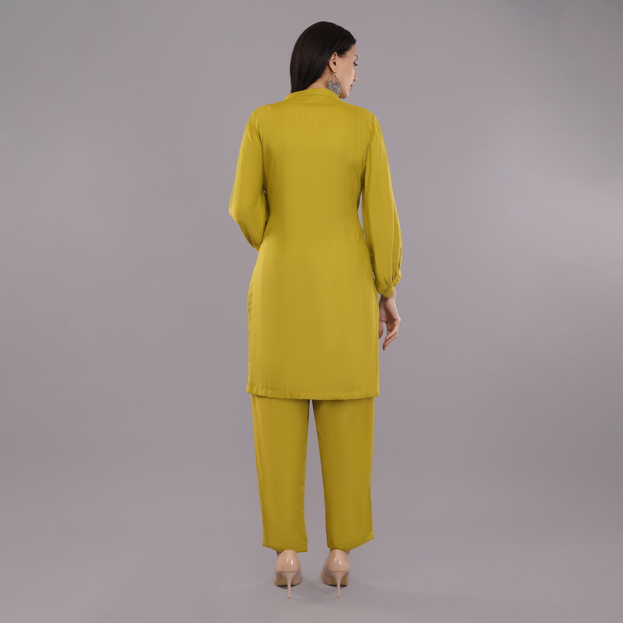 Kurti-Pant Set With Machine Embroidery
