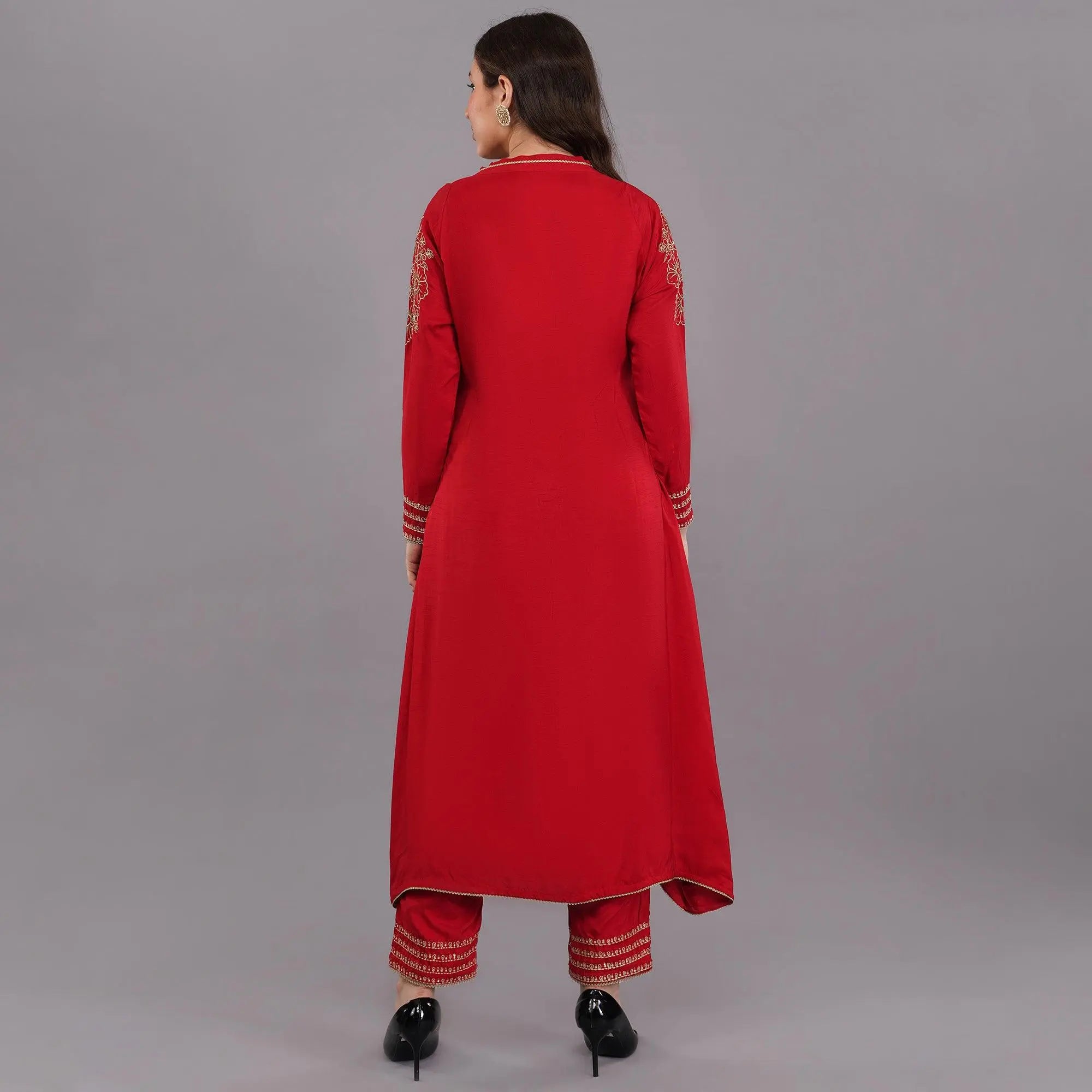 Chanderi suit with zari detailing
