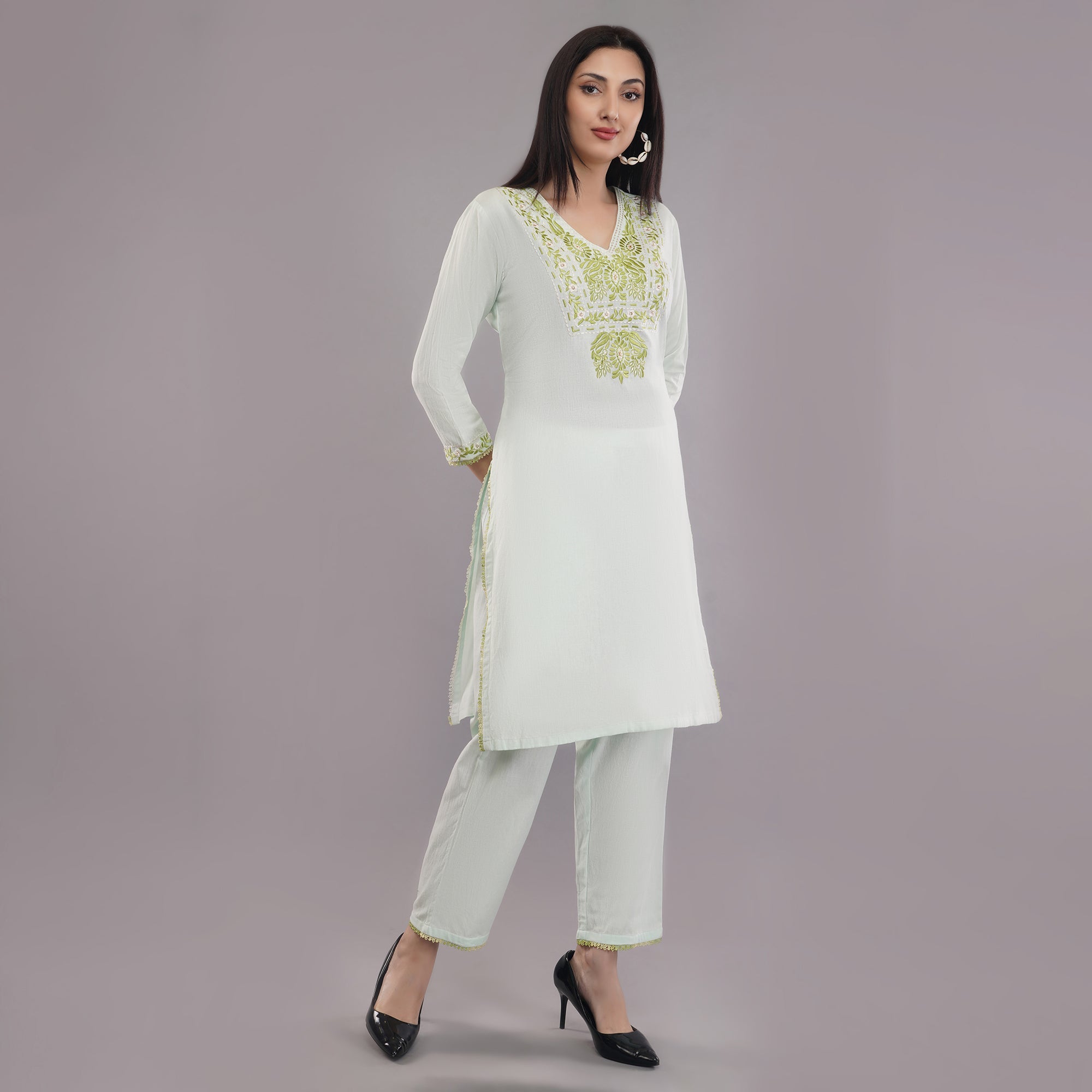 classic V-neckline kurta set