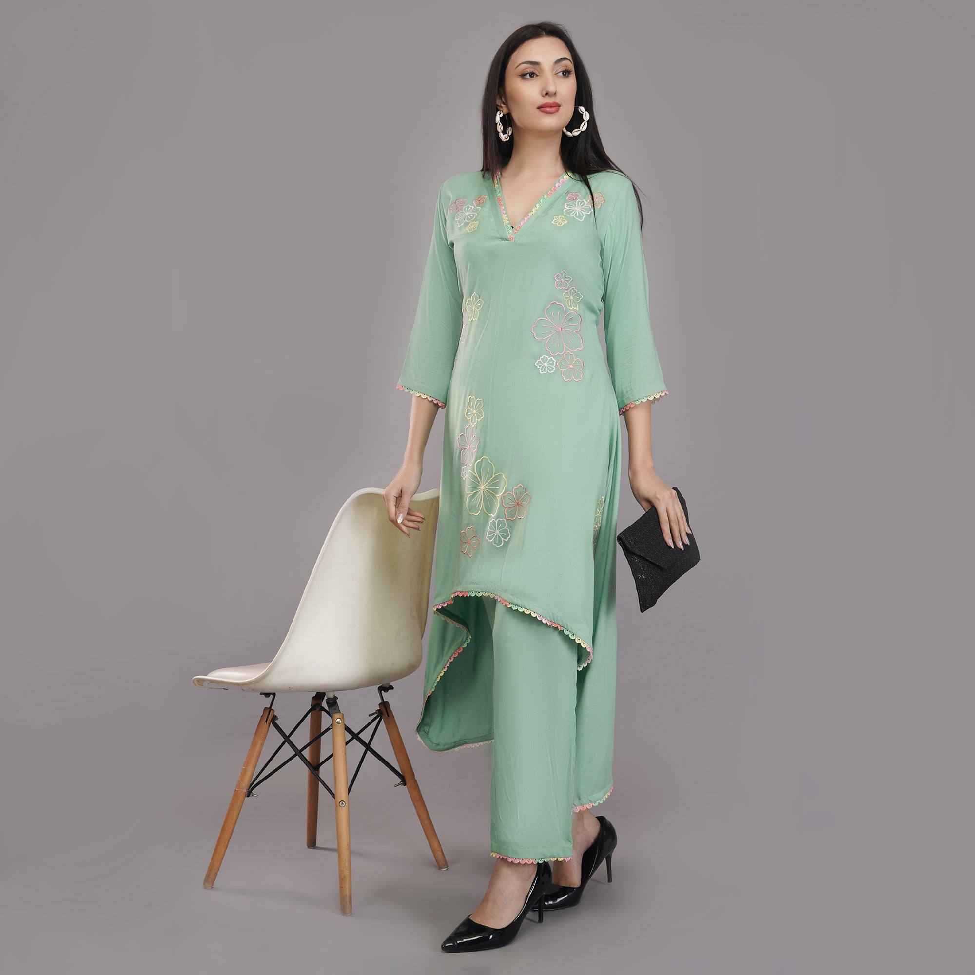 Rayon C-cut Kurti-Pant With Machine Embroidery
