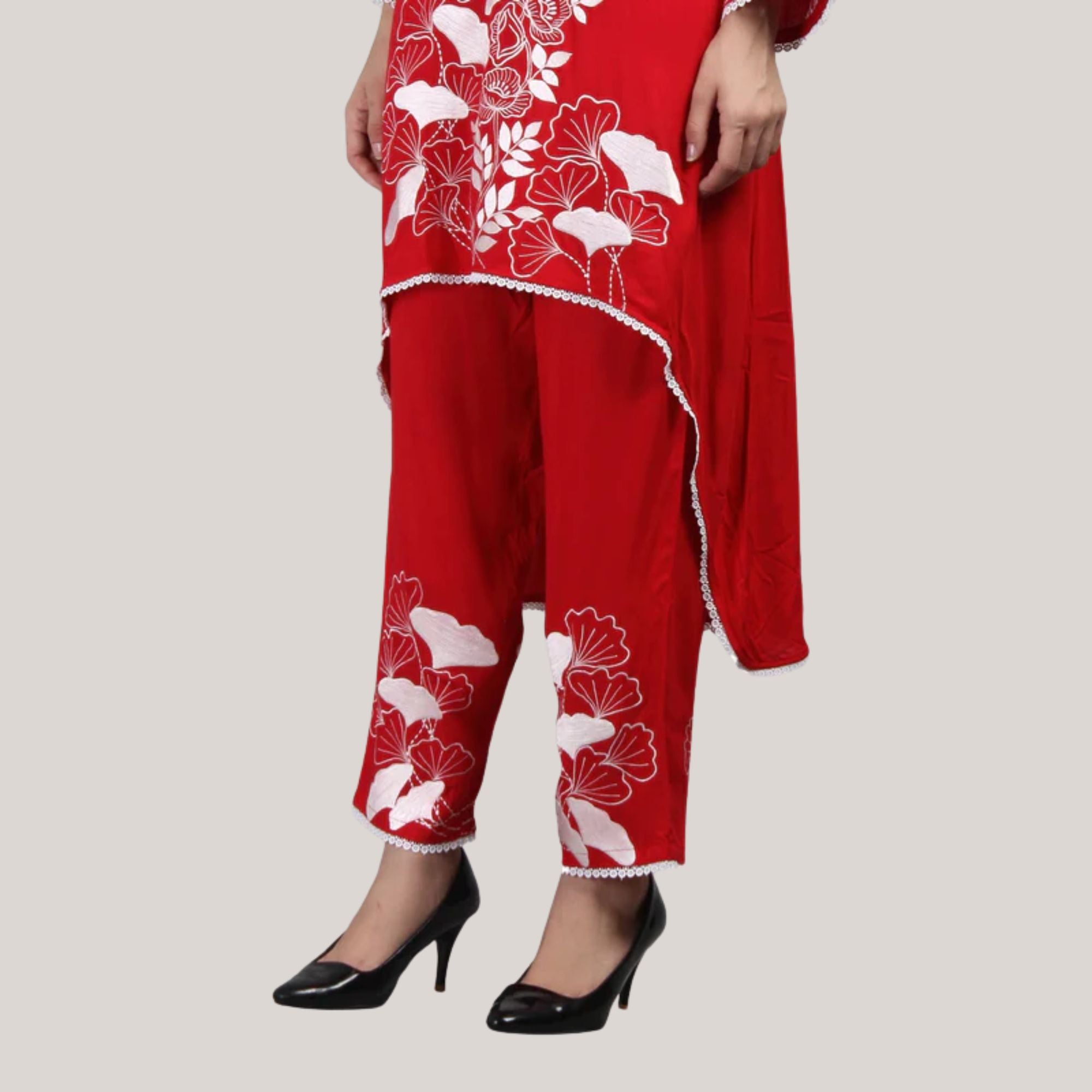 embroidered kurti set