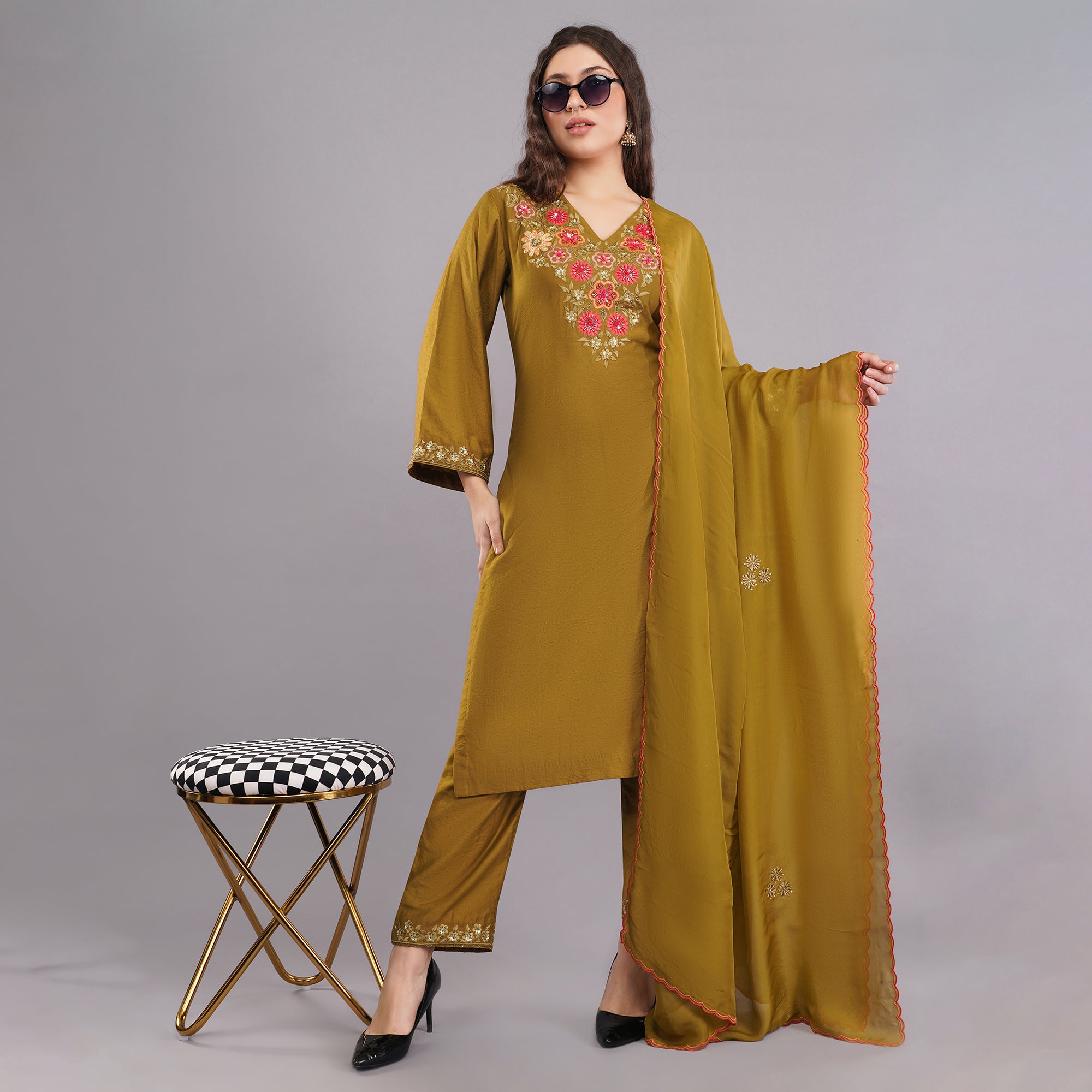 mehendi suit set