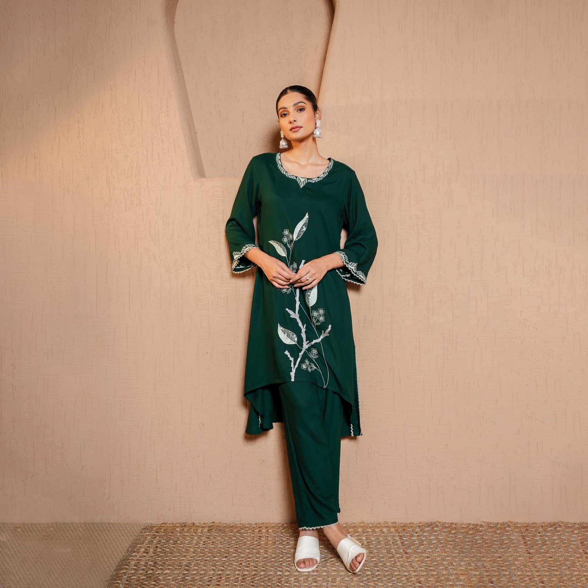 Embroidered C-cut kurta