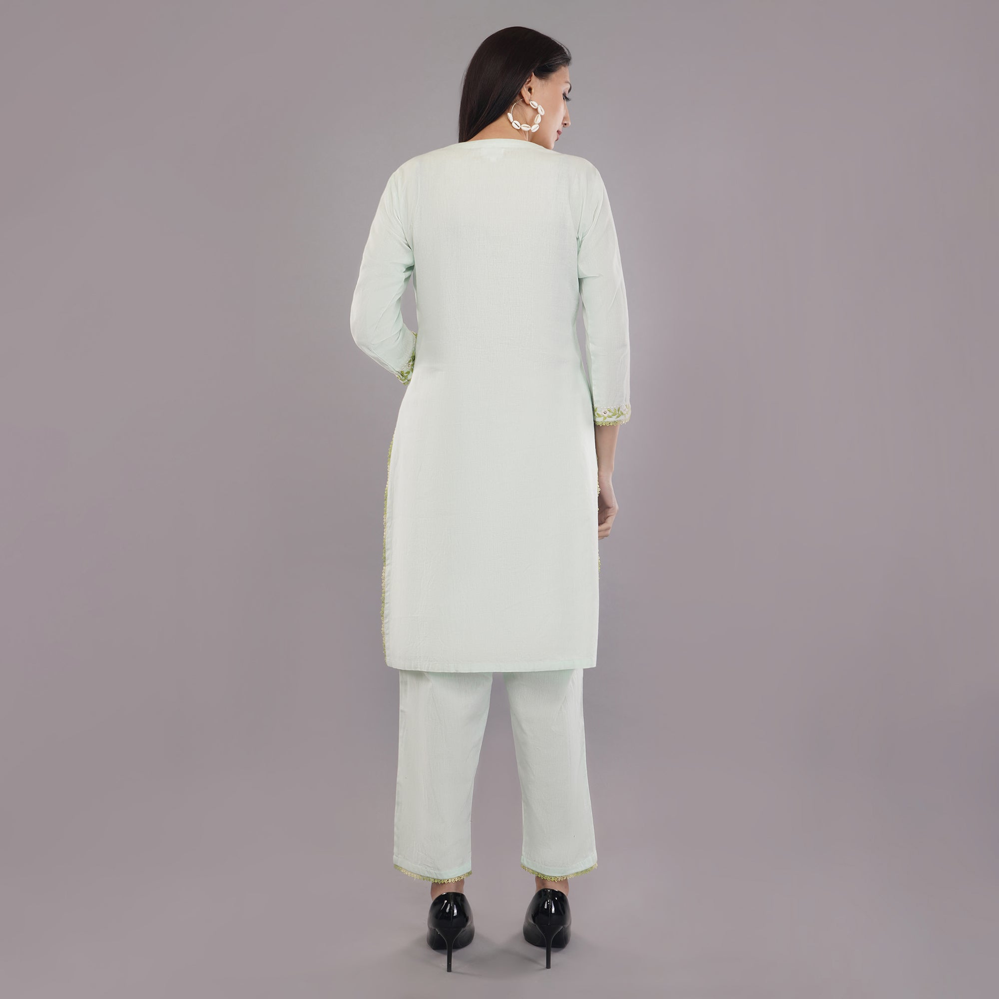 suitable for any casual occasion.