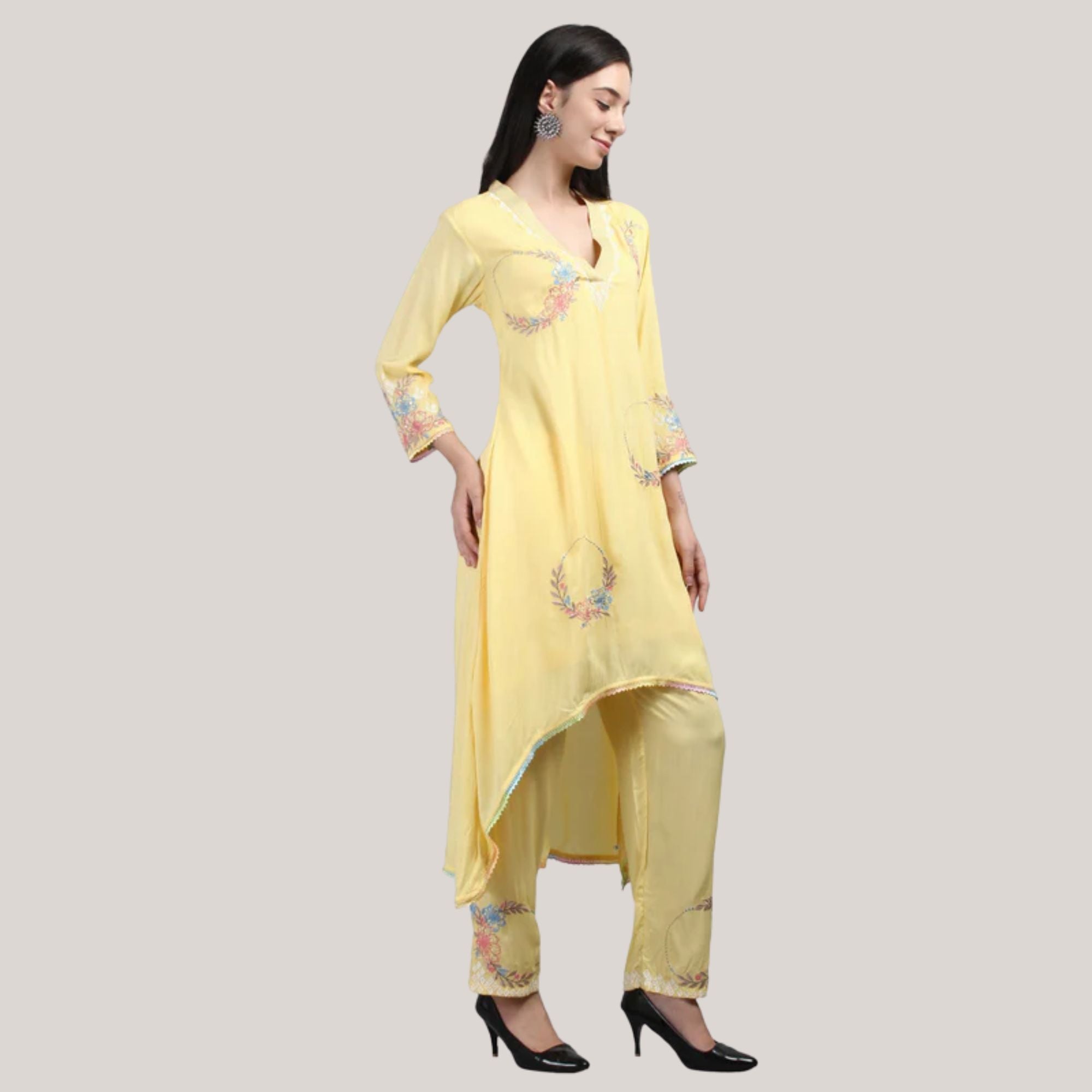v-neck kurti set